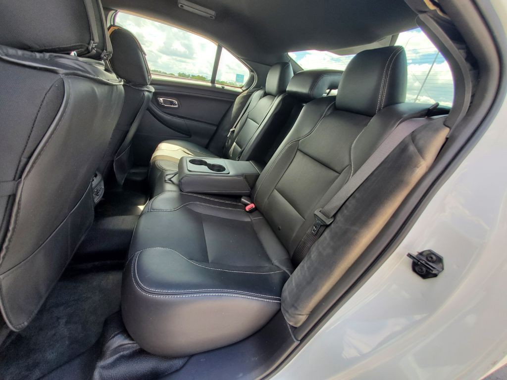 2015 Ford Taurus Image 13