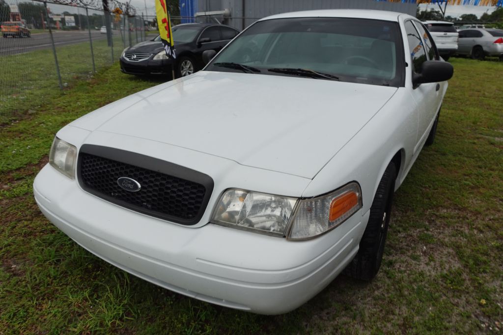2008 Ford Crown Victoria Image 3