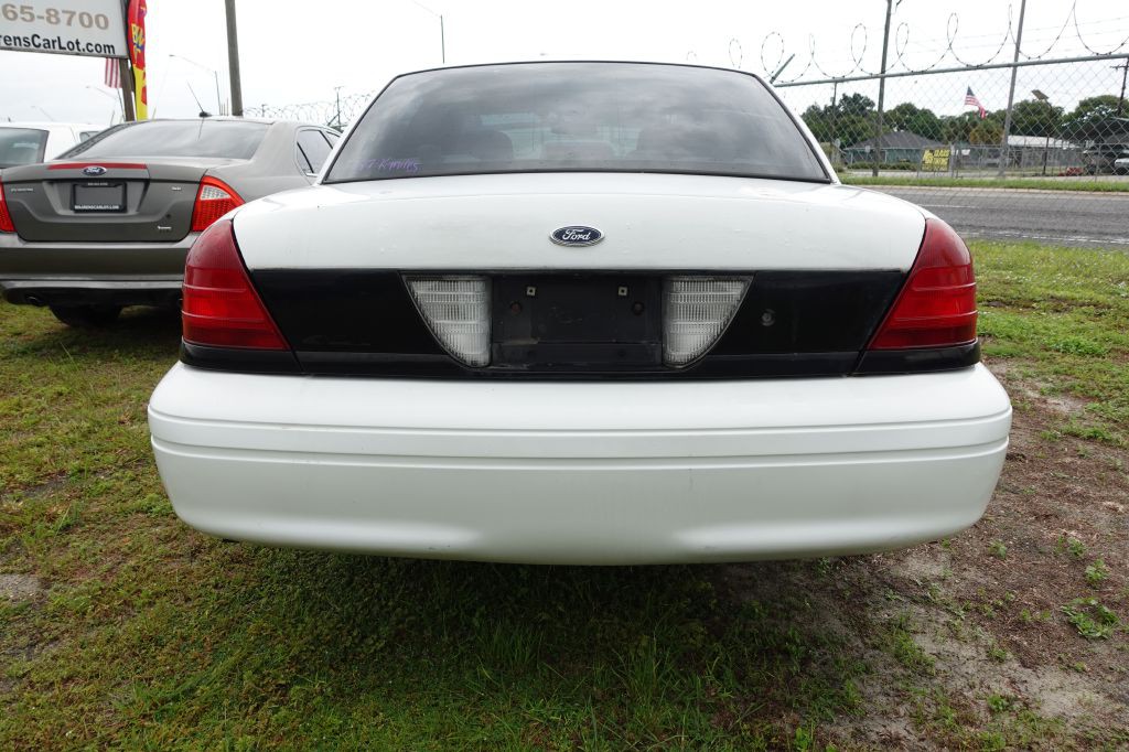 2008 Ford Crown Victoria Image 12