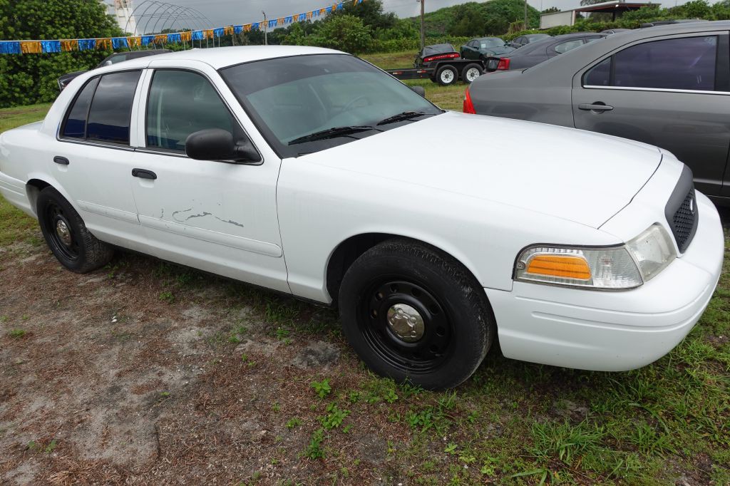 2008 Ford Crown Victoria Image 15