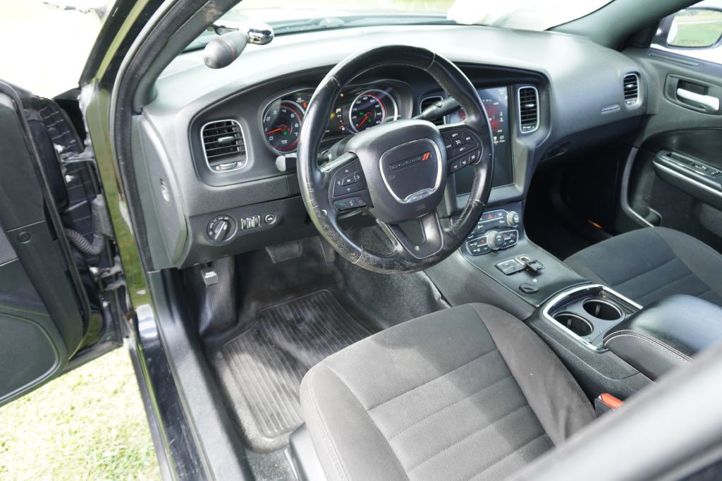 2017 Dodge Charger Image 5
