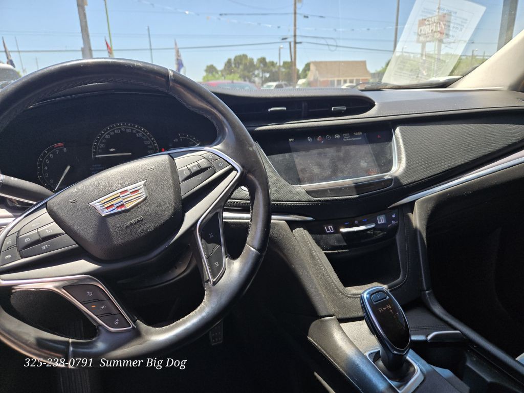 2018 Cadillac XT5 Image 11