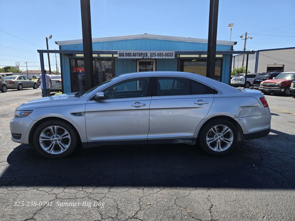 2014 Ford Taurus Image 2