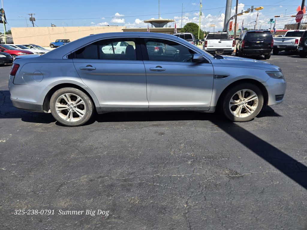 2014 Ford Taurus Image 5