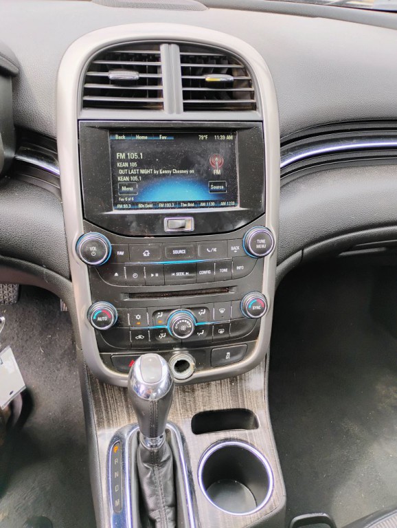 2015 Chevrolet Malibu Image 13