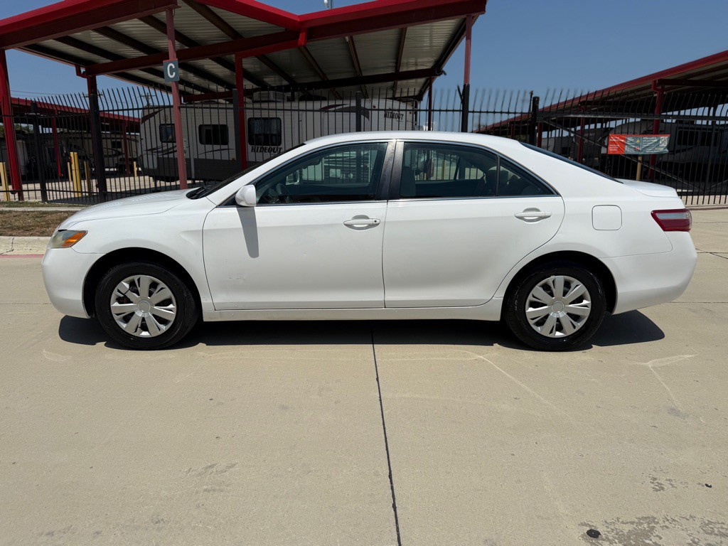 2008 Toyota Camry Image 2