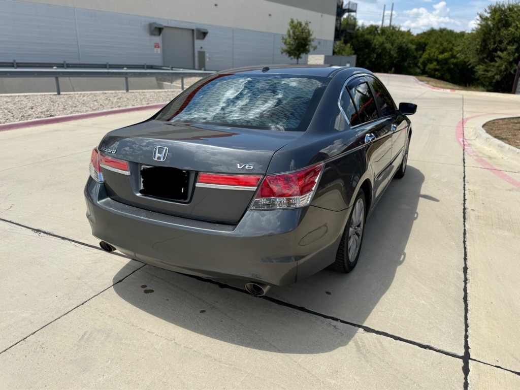 2011 Honda Accord Image 4