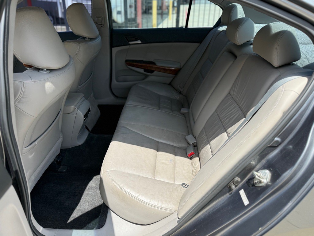 2011 Honda Accord Image 9