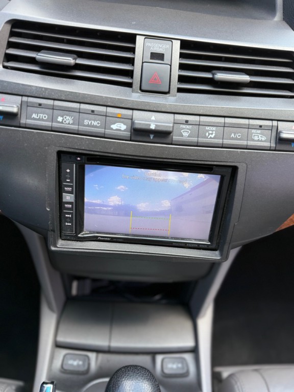 2011 Honda Accord Image 18