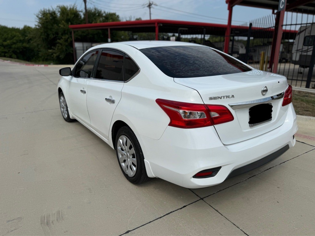 2017 Nissan Sentra Image 3