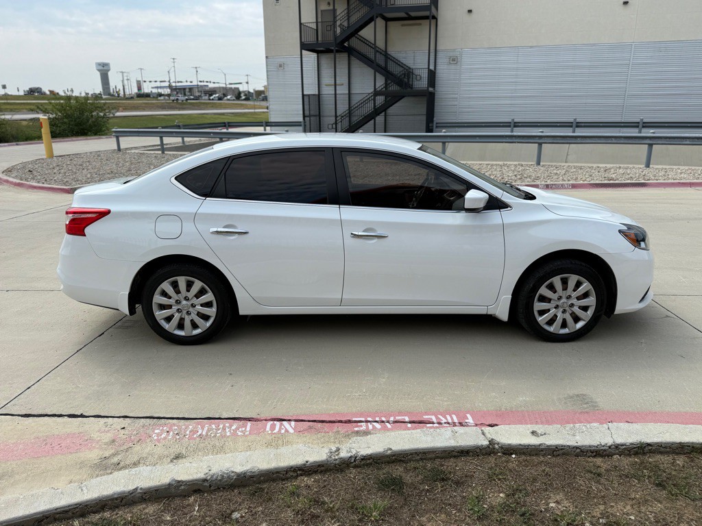 2017 Nissan Sentra Image 5