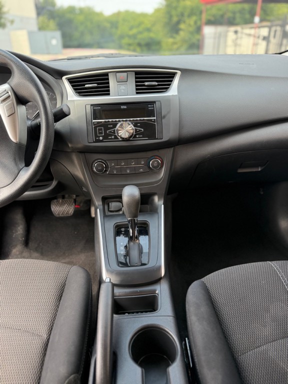 2017 Nissan Sentra Image 11