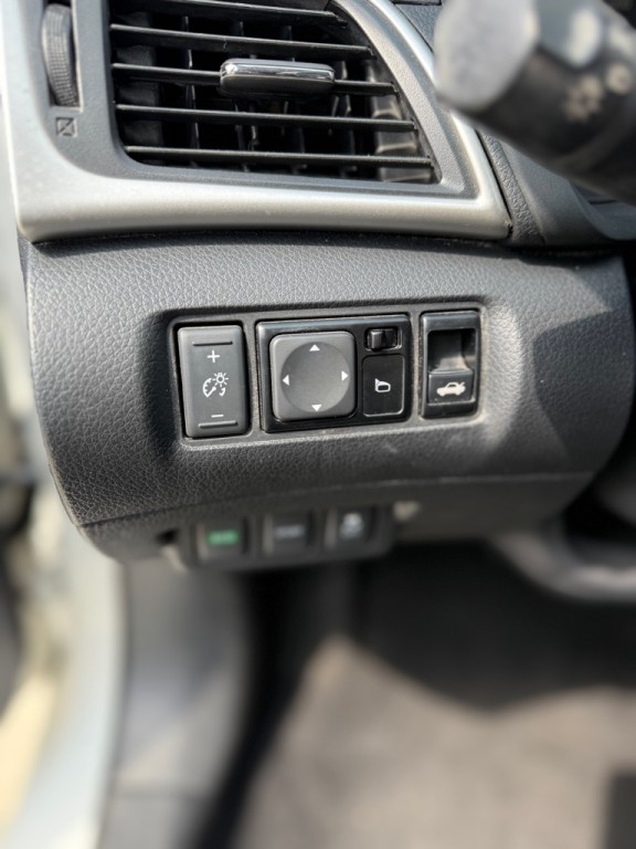2017 Nissan Sentra Image 15