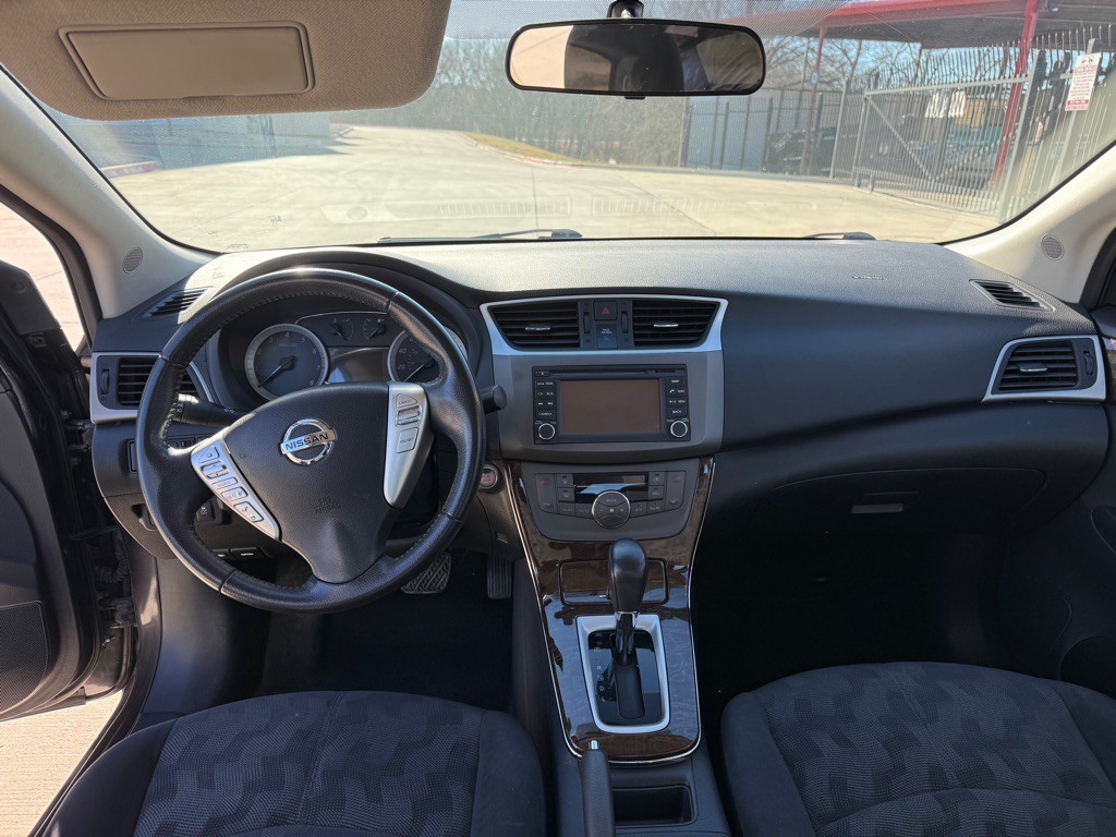 2013 Nissan Sentra Image 10