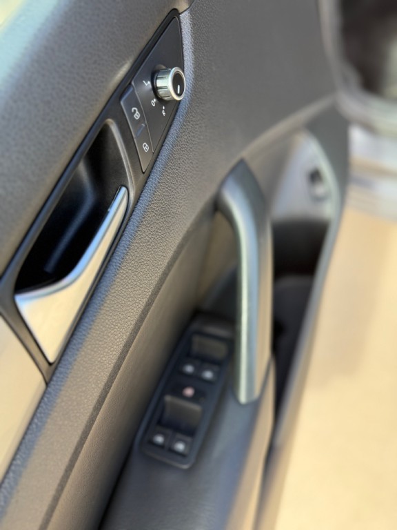 2015 Volkswagen Passat Image 10