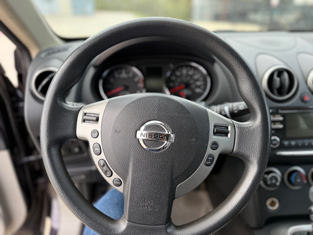 2015 Nissan Rogue Image 15