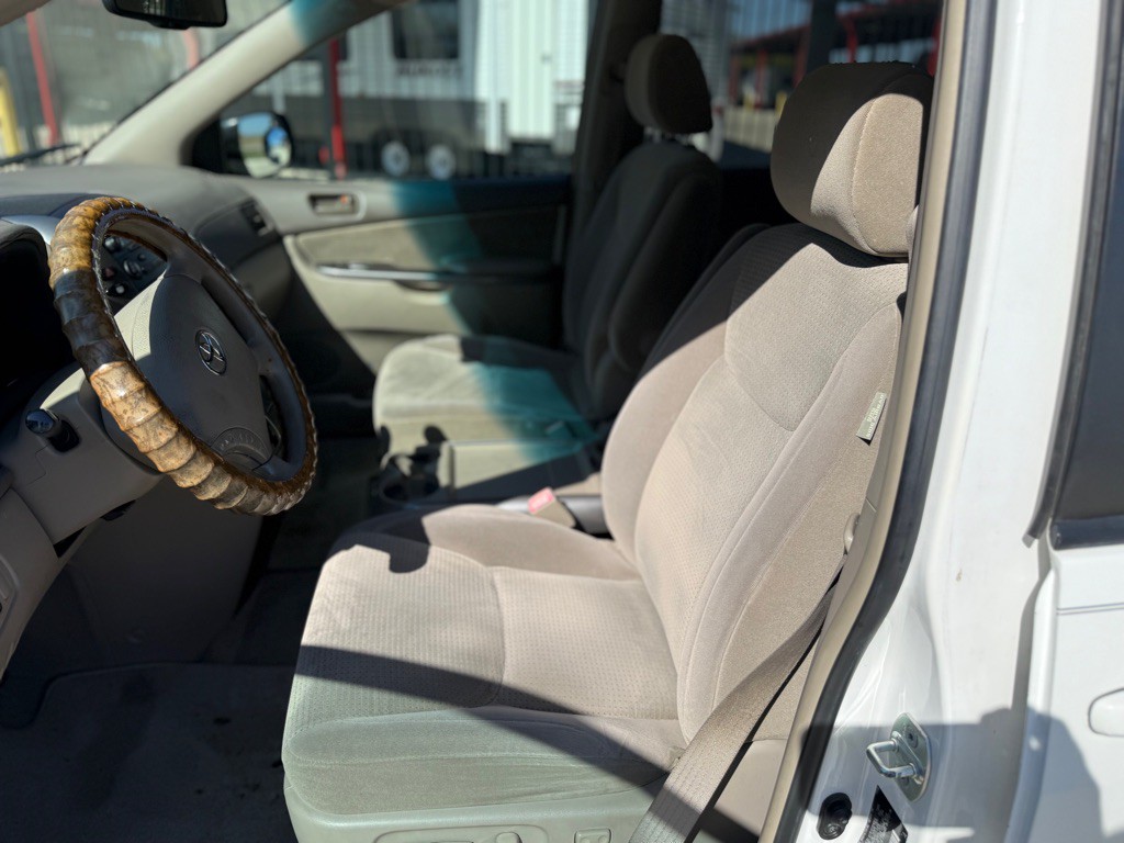 2006 Toyota Sienna Image 8