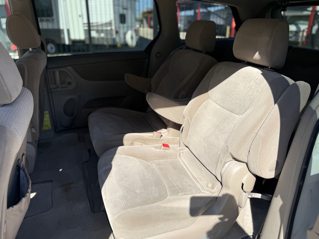 2006 Toyota Sienna Image 9