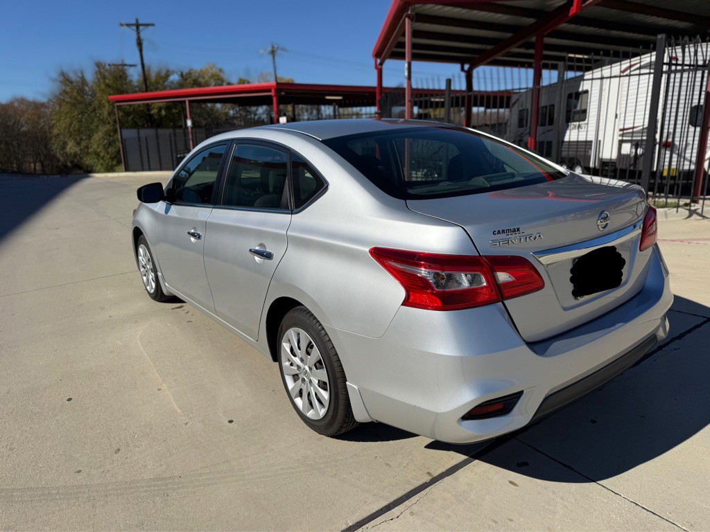 2016 Nissan Sentra Image 3