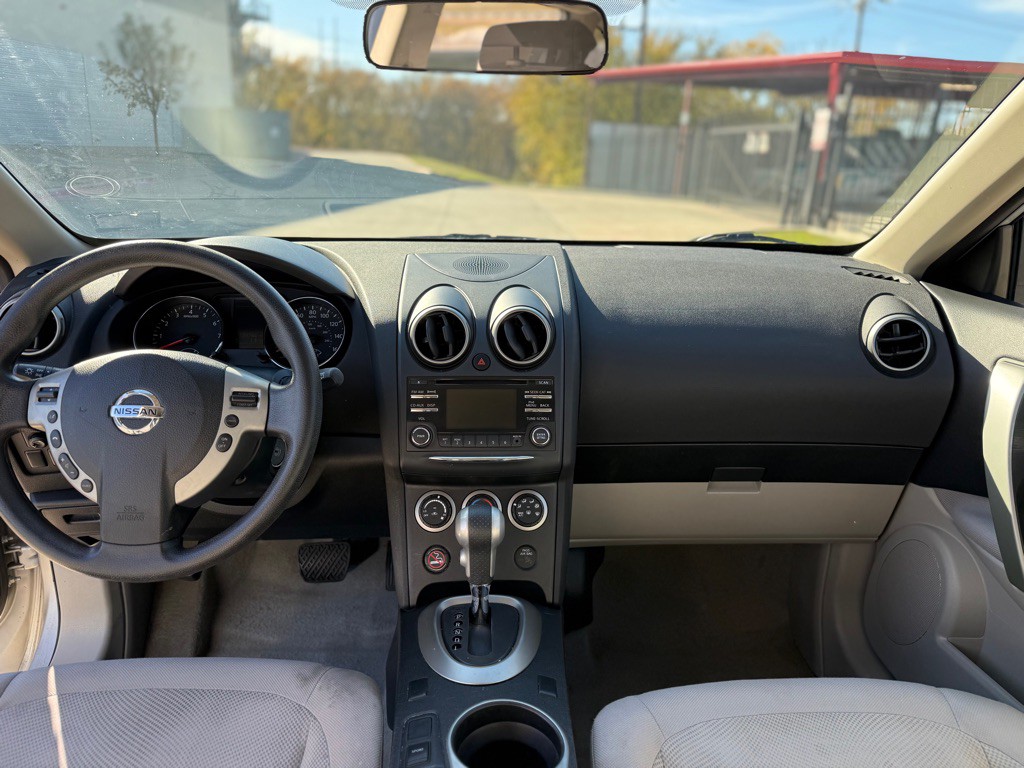 2013 Nissan Rogue Image 10