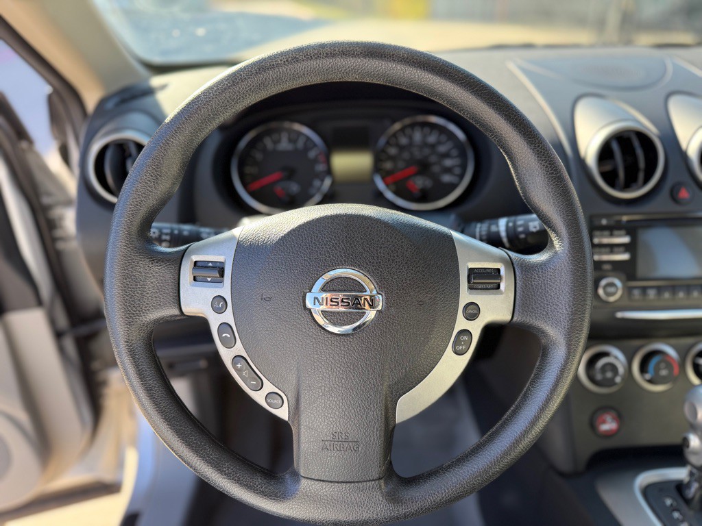 2013 Nissan Rogue Image 16