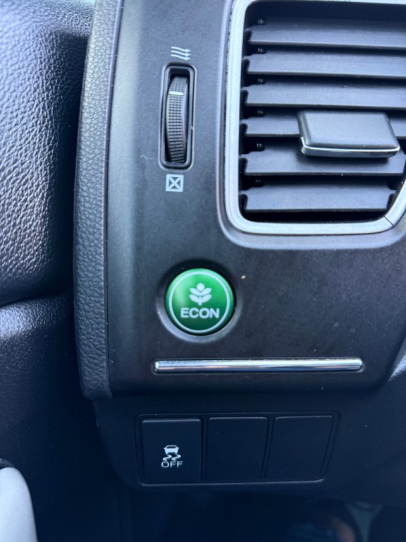 2015 Honda Civic Image 17