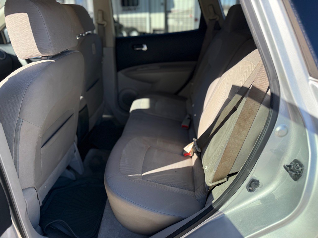 2013 Nissan Rogue Image 9