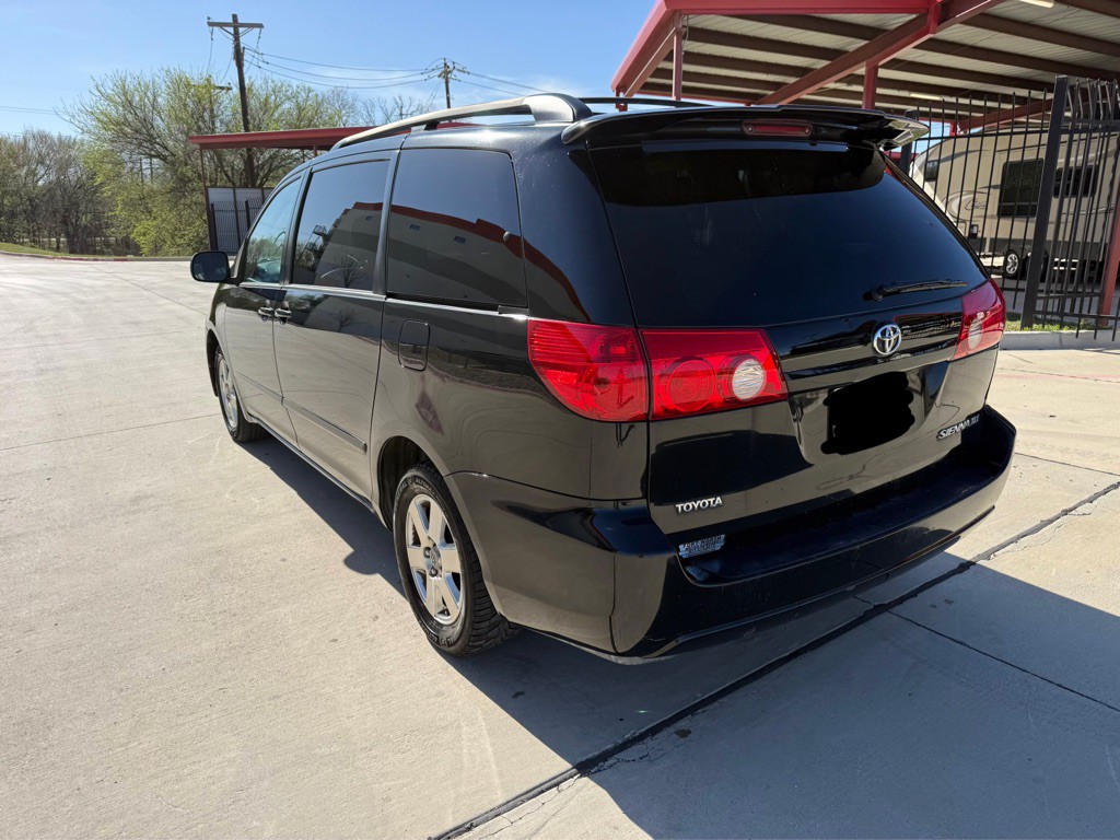 2008 Toyota Sienna Image 3