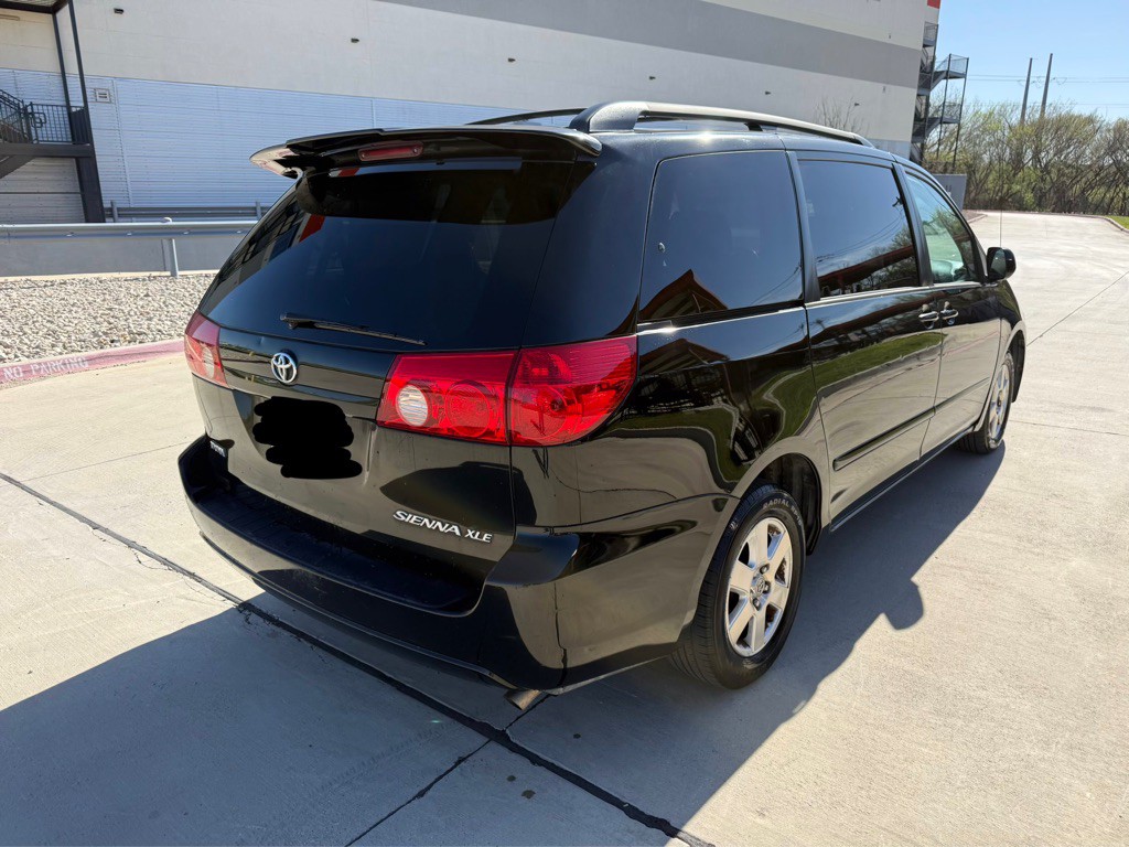 2008 Toyota Sienna Image 4