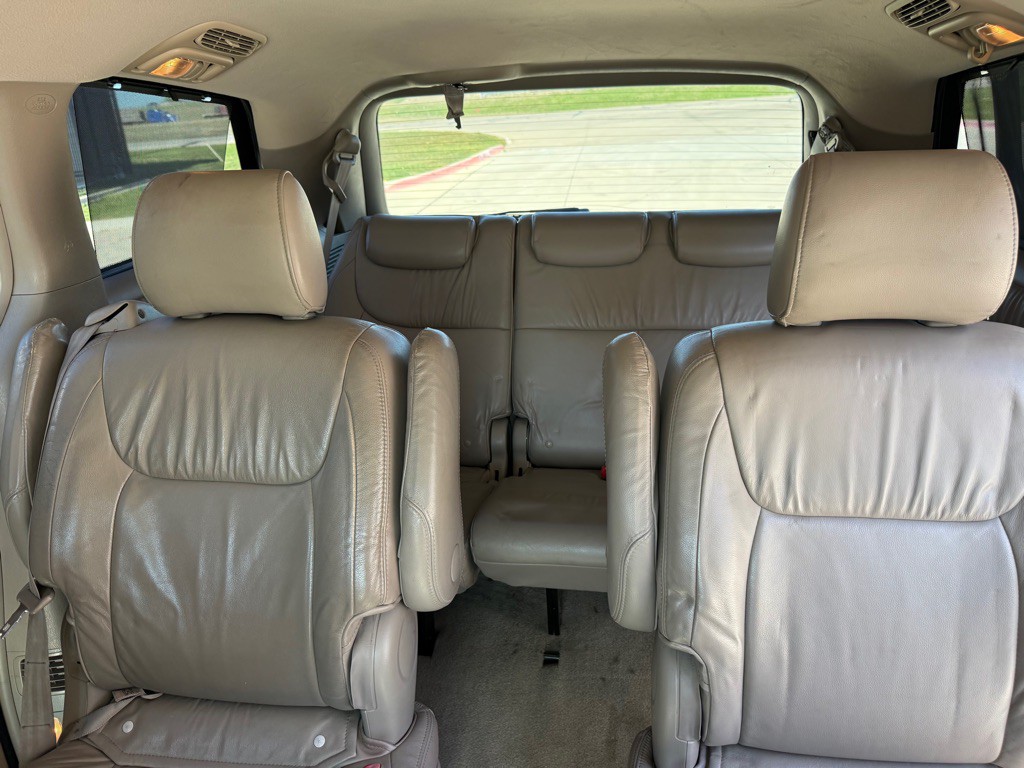 2008 Toyota Sienna Image 10