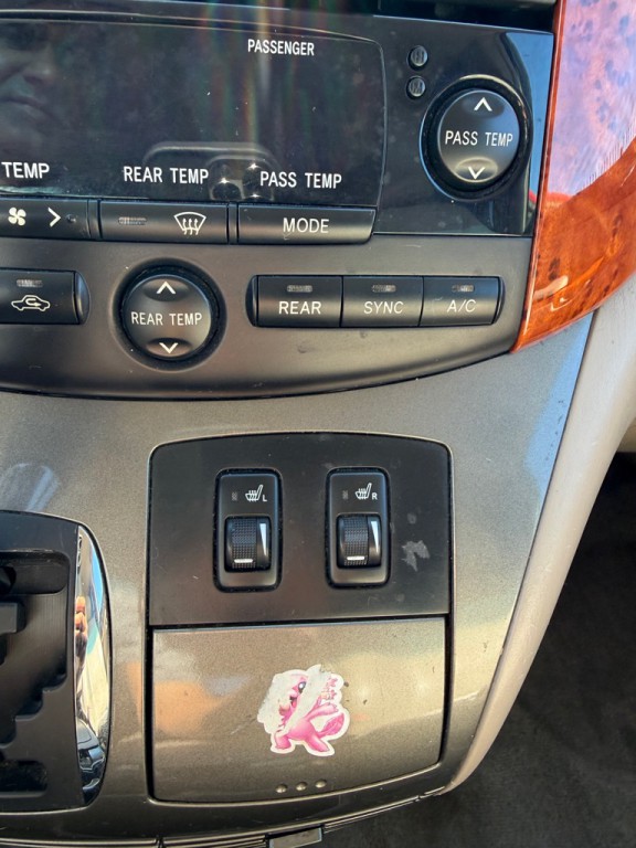 2008 Toyota Sienna Image 17