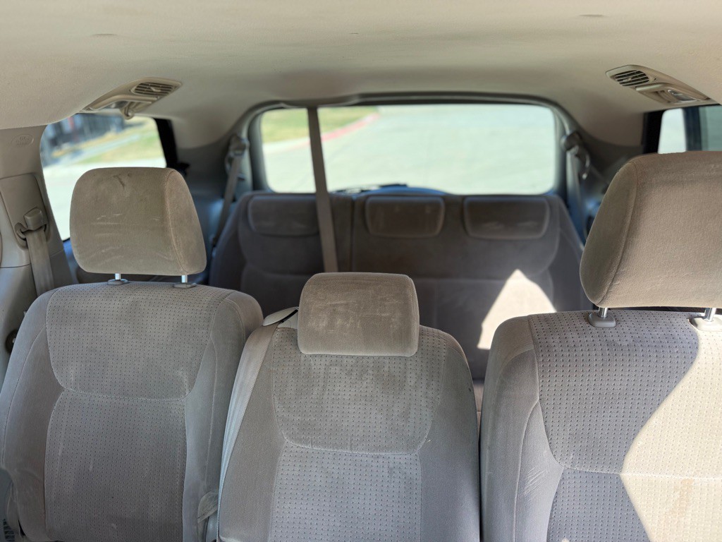 2010 Toyota Sienna Image 10