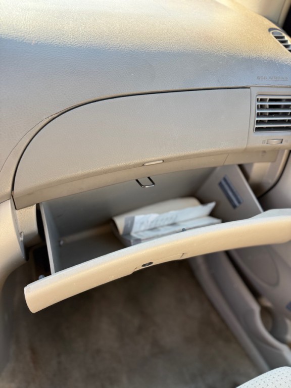 2010 Toyota Sienna Image 15