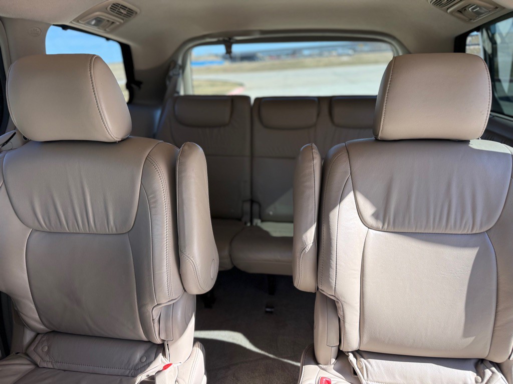 2008 Toyota Sienna Image 10