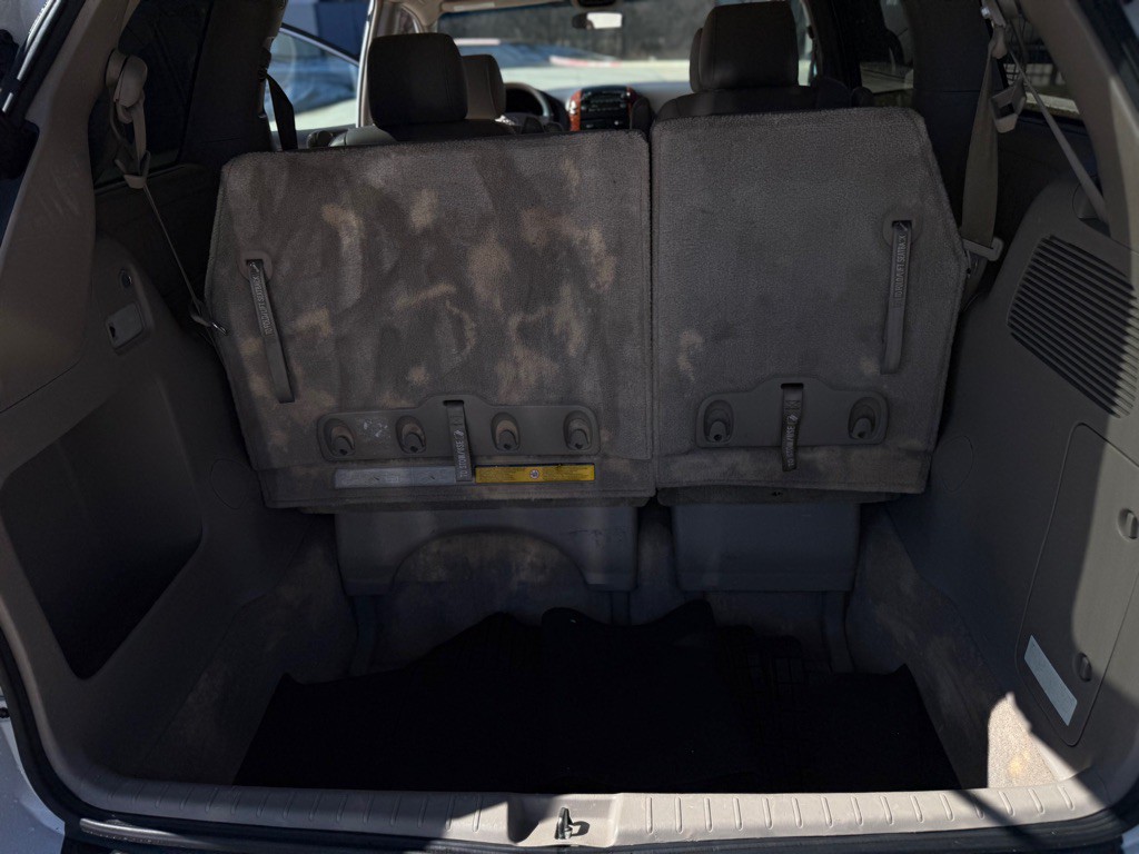 2008 Toyota Sienna Image 17