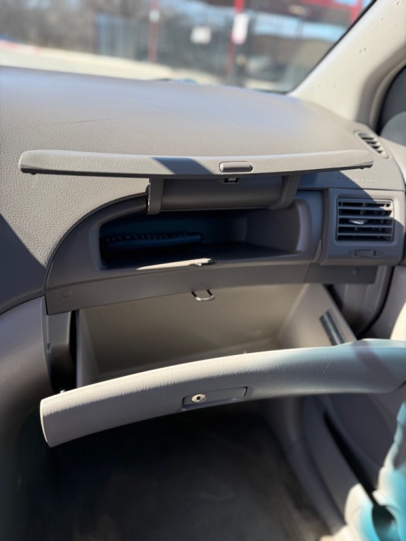 2008 Toyota Sienna Image 23