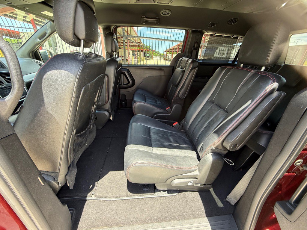 2017 Dodge Grand Caravan Image 9