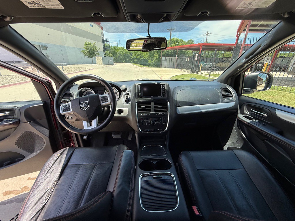 2017 Dodge Grand Caravan Image 11