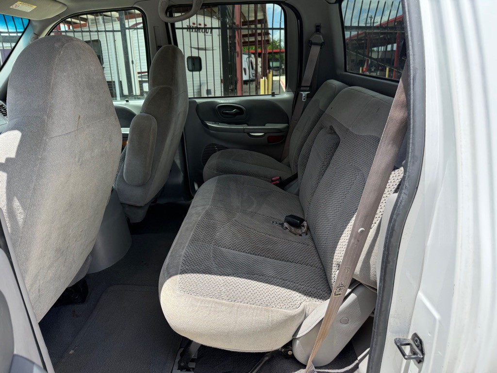 2001 Ford F-150 Image 9