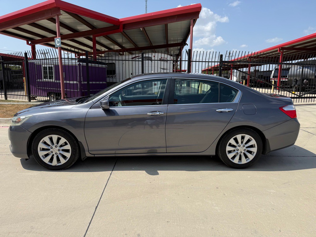 2013 Honda Accord Image 3