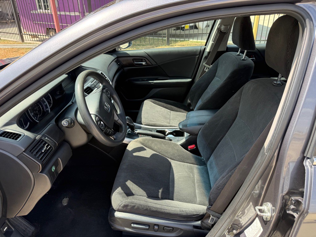 2013 Honda Accord Image 8