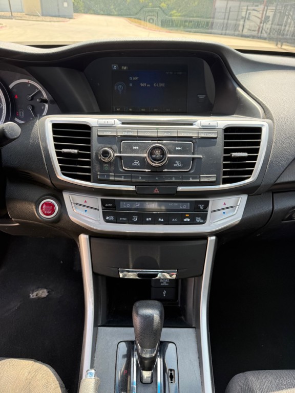 2013 Honda Accord Image 11