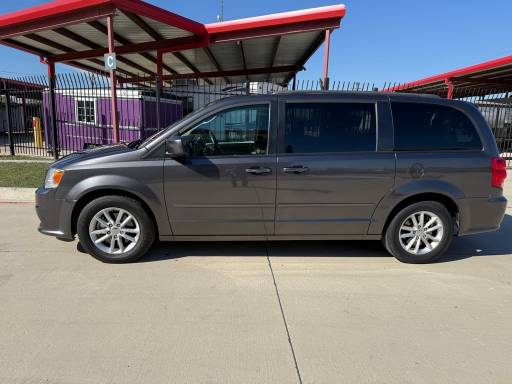 2016 Dodge Grand Caravan Image 2