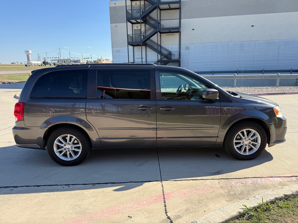2016 Dodge Grand Caravan Image 5