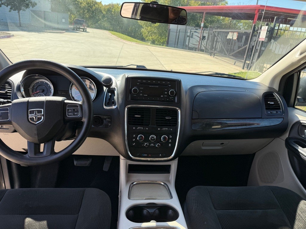 2016 Dodge Grand Caravan Image 11