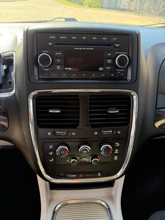 2016 Dodge Grand Caravan Image 16