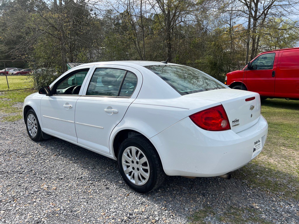 2010 Chevrolet Cobalt Image 4