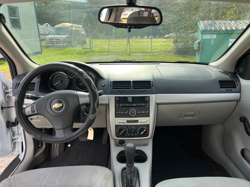 2010 Chevrolet Cobalt Image 9