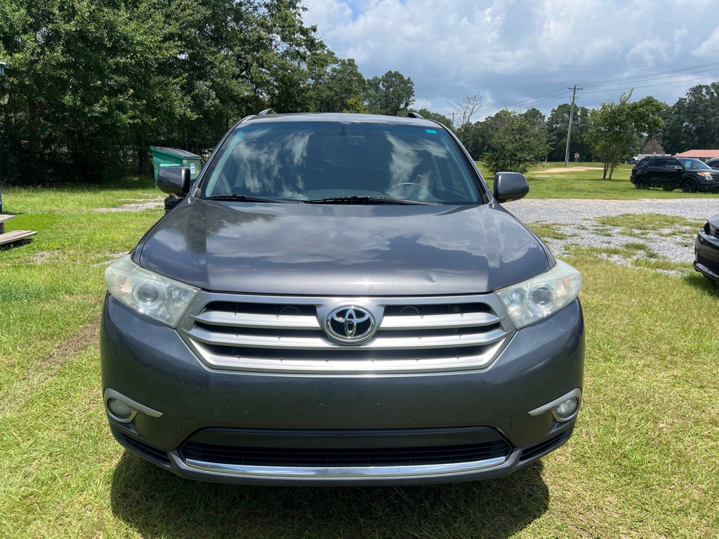 2013 Toyota Highlander Image 2