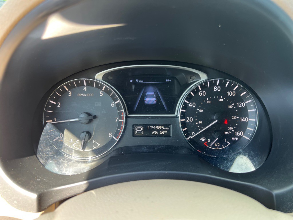 2014 Nissan Altima Image 8